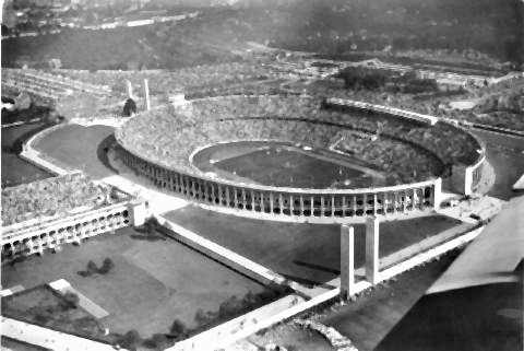 pict-1936年のベルリンオリンピック時のスタジアム.jpg
