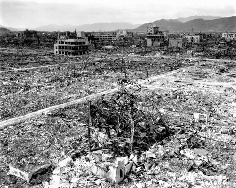 pict-1945年8月6日に米軍が投下した原子爆弾.jpg