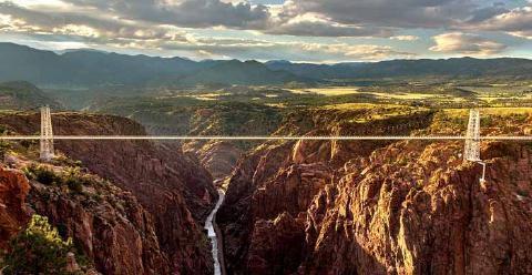 pict-20.-Royal-Gorge-Bridge-Colorado.jpg
