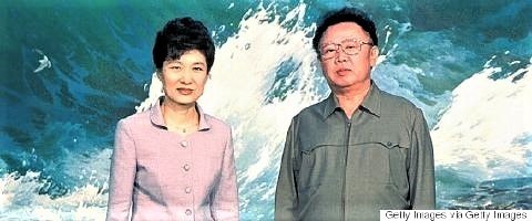 pict-2002年5月13日、北朝鮮を訪れ、金正日総書記と会談した朴槿恵氏。.jpg