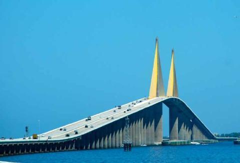 pict-8.-Sunshine-Skyway-Bridge-Florida.jpg
