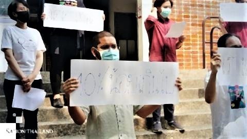 pict-Chiang Mai University students.jpg