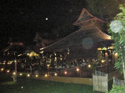 pict-DSCN1381鉄橋のレストラン.jpg