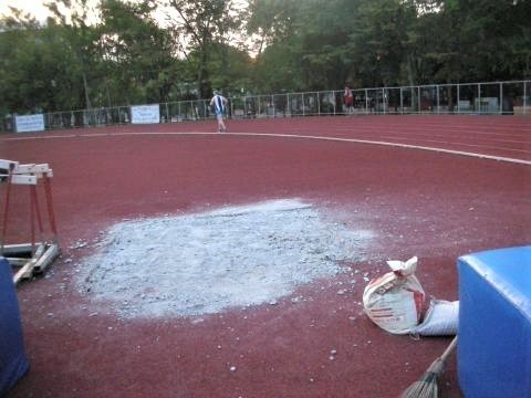 pict-DSCN4529チェンマイ市営競技場 (1).jpg