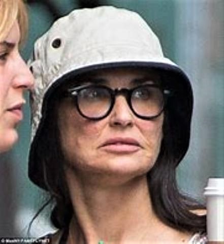 pict-Demi Moore.jpg
