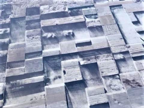 pict-ほとんどの農地は平ら、冬場になると不自然なほど立体的に見え日がある.jpg