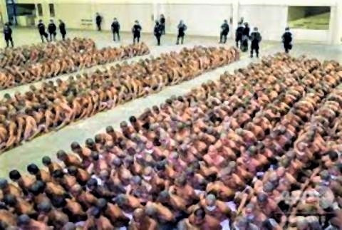 pict-エルサルバドルの刑務所3.jpg