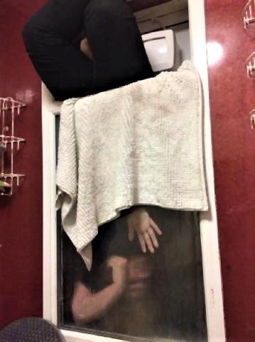 pict-デート相手の家でうんこを窓から投げた女性2.jpg