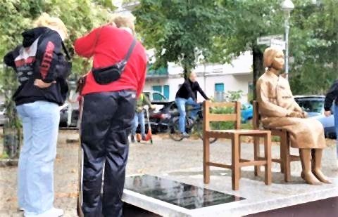 pict-ドイツに3体目の「慰安婦像」設置2.jpg