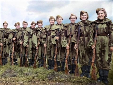 pict-ロシアのスナイパー女性兵士.jpg
