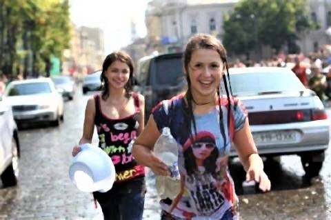 pict-ロシアの中学生の発育がよすぎる4.jpg