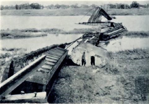 pict-九頭龍川鉄橋.jpg