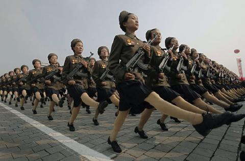 pict-北朝鮮軍事パレード6.jpg