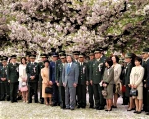pict-小泉首相の桜を見る会2003年.jpg