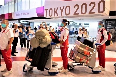pict-成田国際空港に到着した卓球女子中国代表の選手(2021年7月17日.jpg