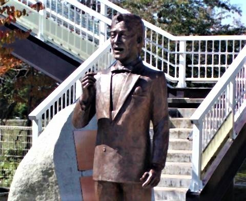 pict-福島県会津坂下町の一本杉周辺に春日八郎記念公園.jpg