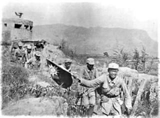 pict-青天白日の軍旗を持った八路軍兵士.jpg