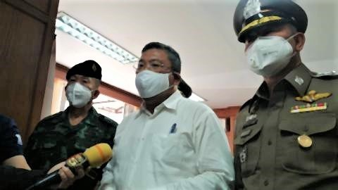 pict-Governor says no shut.jpg