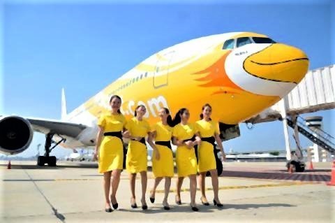 pict-NokScoot cabin attendants 2017-02.jpg