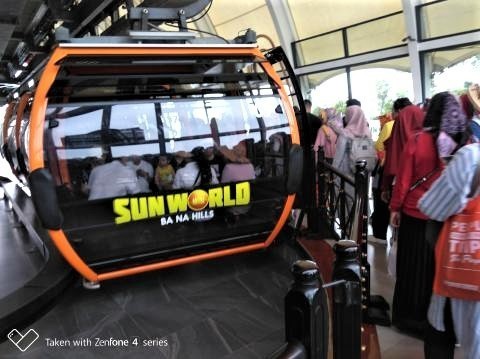 pict-P_20190409_122853_pBa Na Hills (23).jpg
