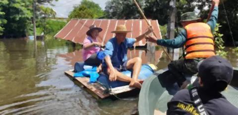 pict-Ubon flooding 3.jpg