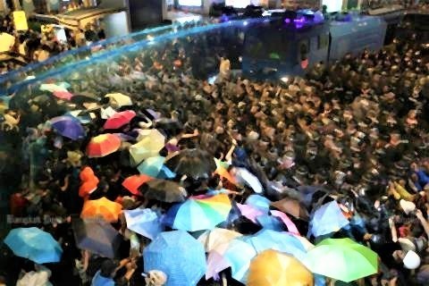 pict-Water cannon 4.jpg