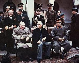 pict-Yalta_summit_1945_with_Churchill,_Roosevelt,_Stalin.jpg