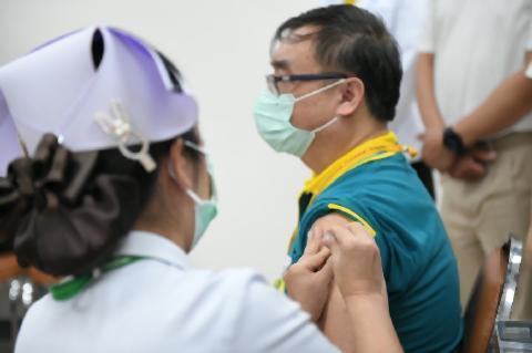 pict-first jab.jpg