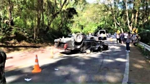 pict-flips on road to Doi Inthanon.jpg