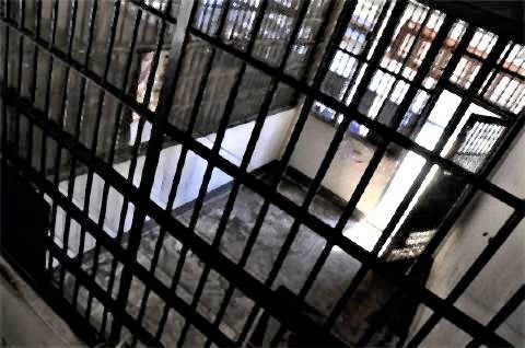 pict-jail-8.jpg