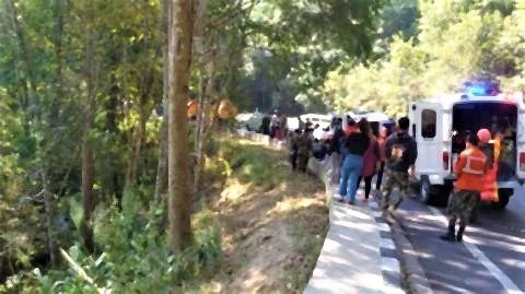 pict-off Doi Inthanon road, 3.jpg