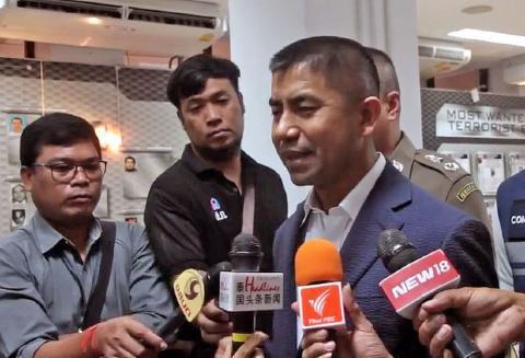pict-the new immigration chief.jpg