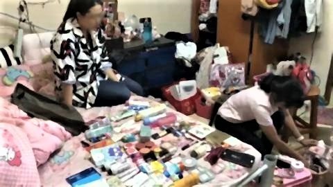 pict-young shoplifter .jpg